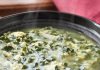 zuppa di alghe con uovo